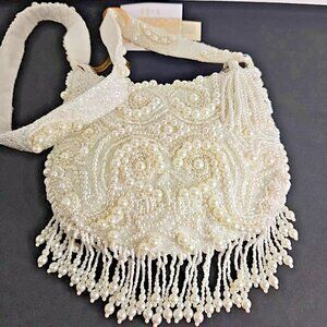 Handcrafted India Iridescent Beads and Pearl Purse w/ Pearl Dangles - Ivory